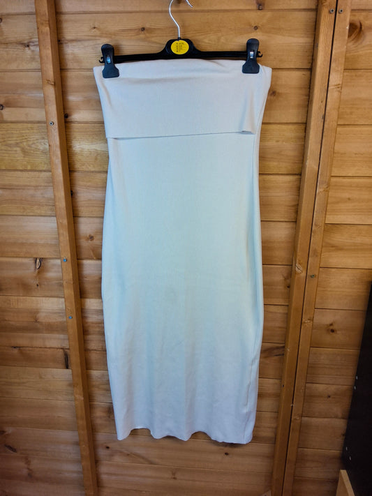 ✨ M&S Cream Strapless Bodycon Midi Dress – Size 10 – Cotton Comfort with a Chic Fit ✨