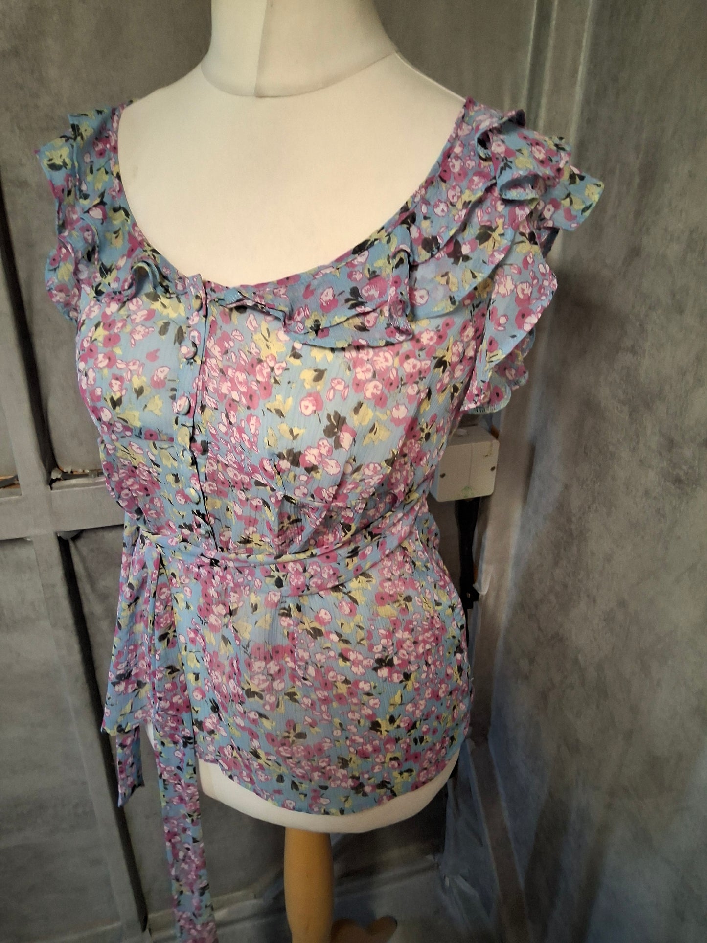 Topshop Floral Frill Sheer Blouse – Size 12