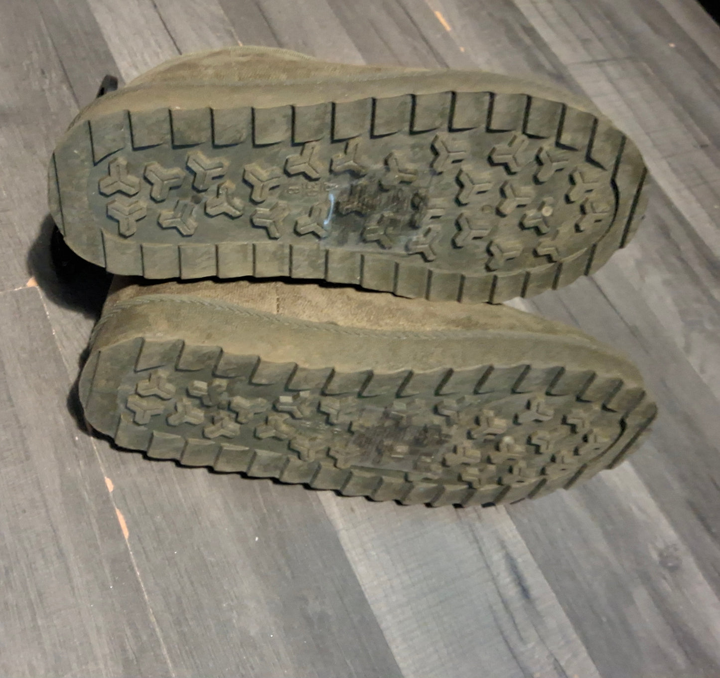 Primark Khaki Green Suede Ankle Boots – Size 6 – NWT