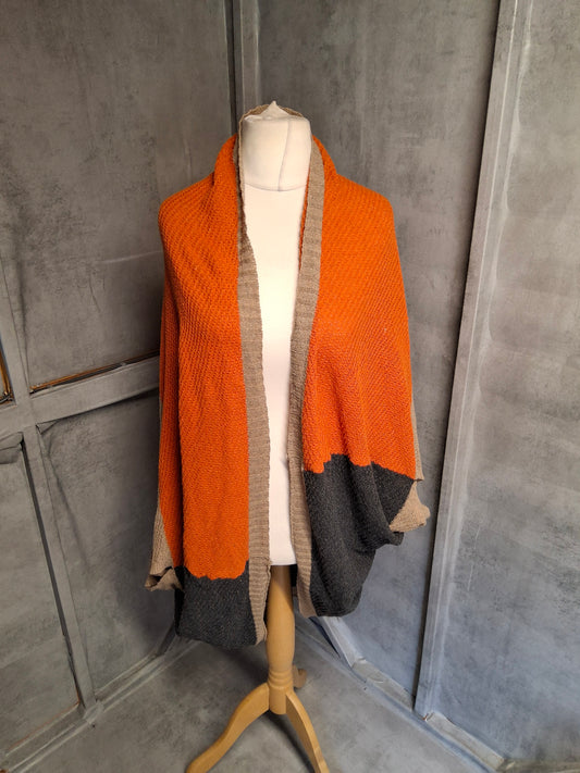 Shein Colourblock Knitted Shrug – Size XL (fits UK 14+) – Oversized Cosy Layer
