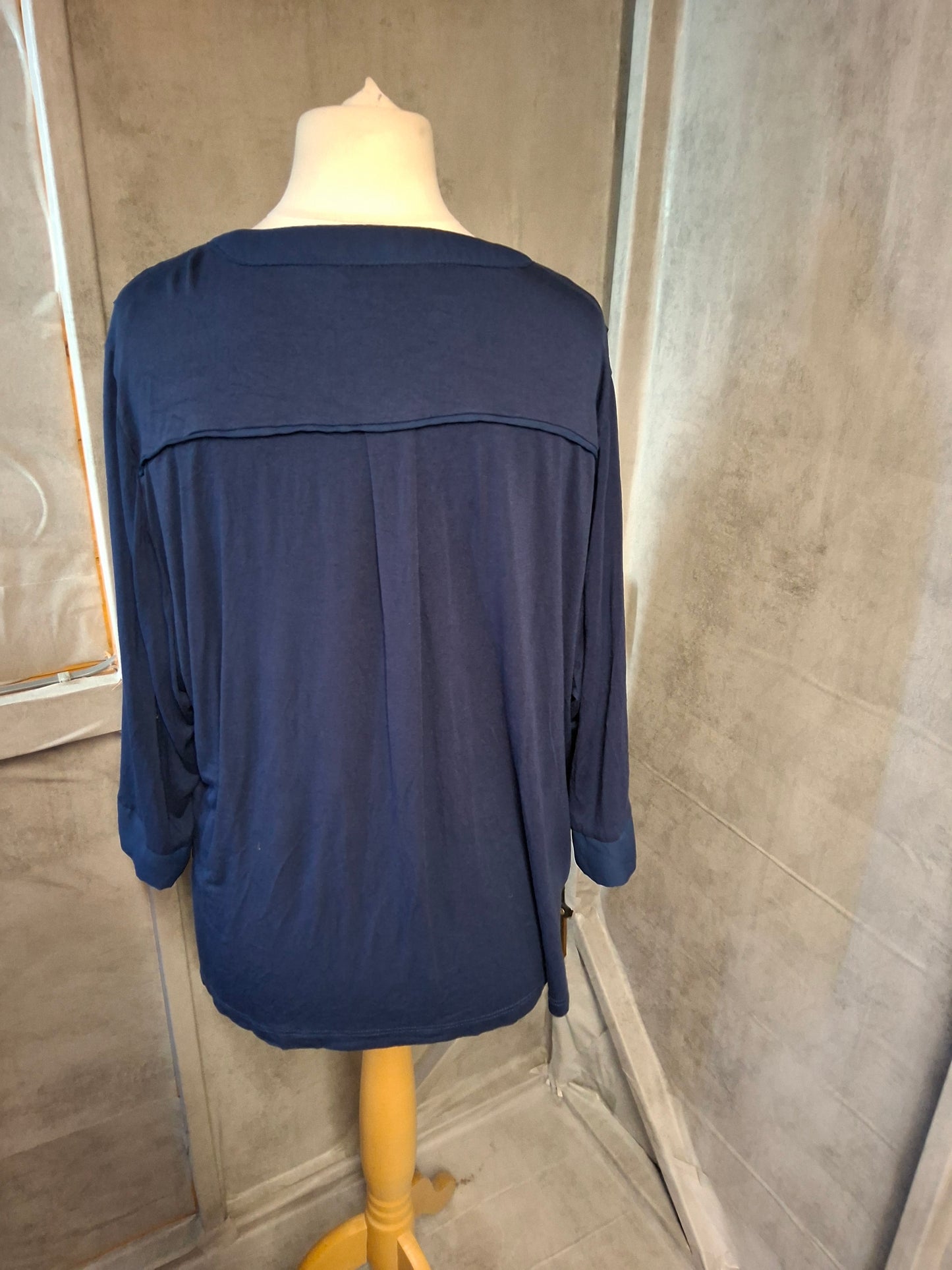 Bonmarché Navy Blue V-Neck Top – Size 24 – 3/4 Sleeves
