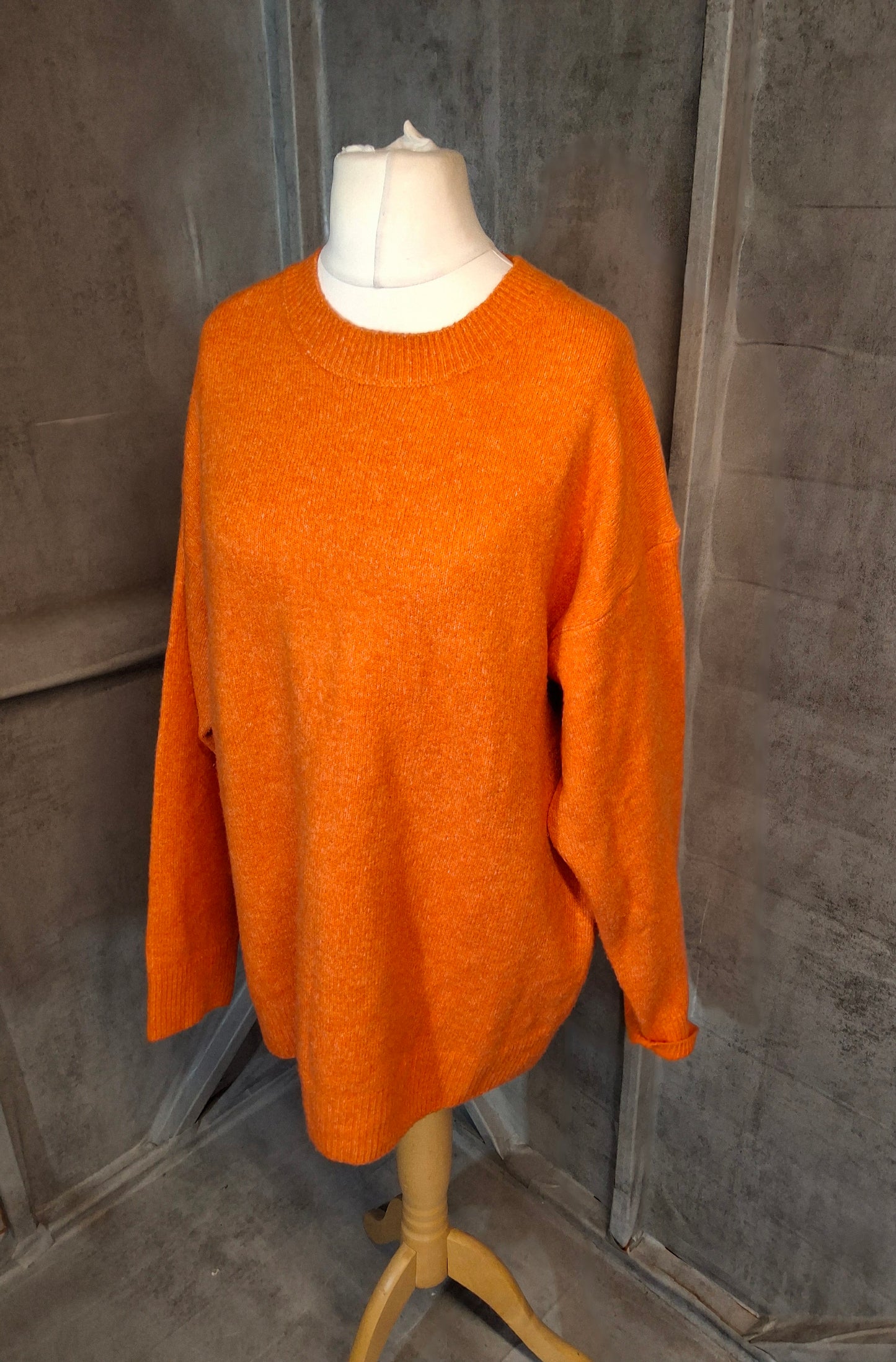Primark Orange Knitted Jumper – Size 14/16 – Oversized Relaxed Fit
