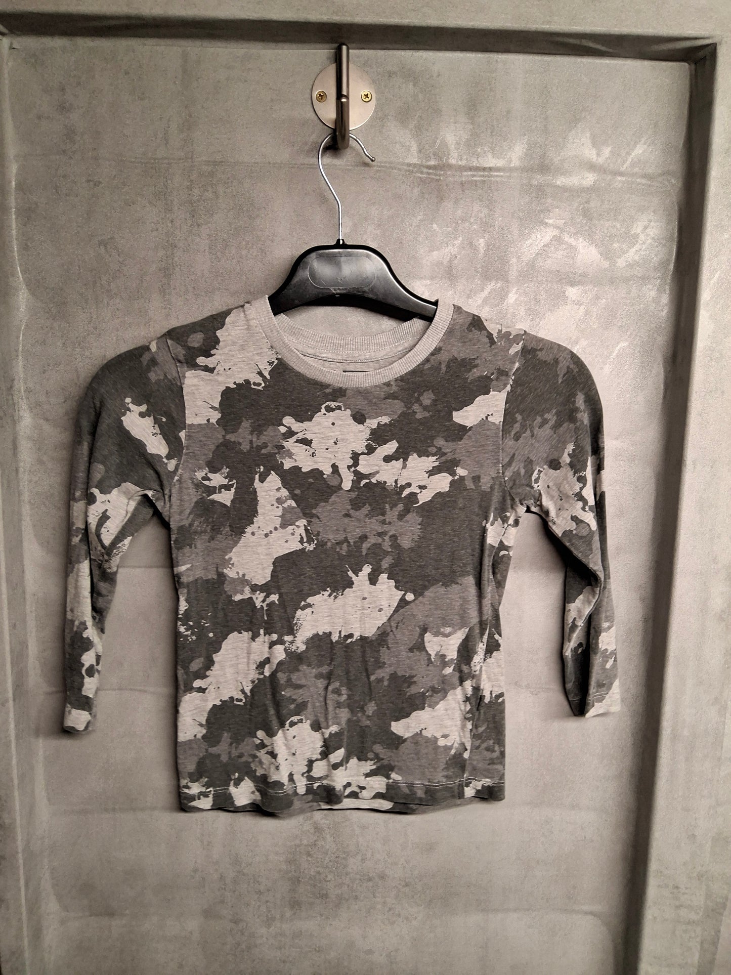 Matalan grey long sleeved tshirt age 6years 