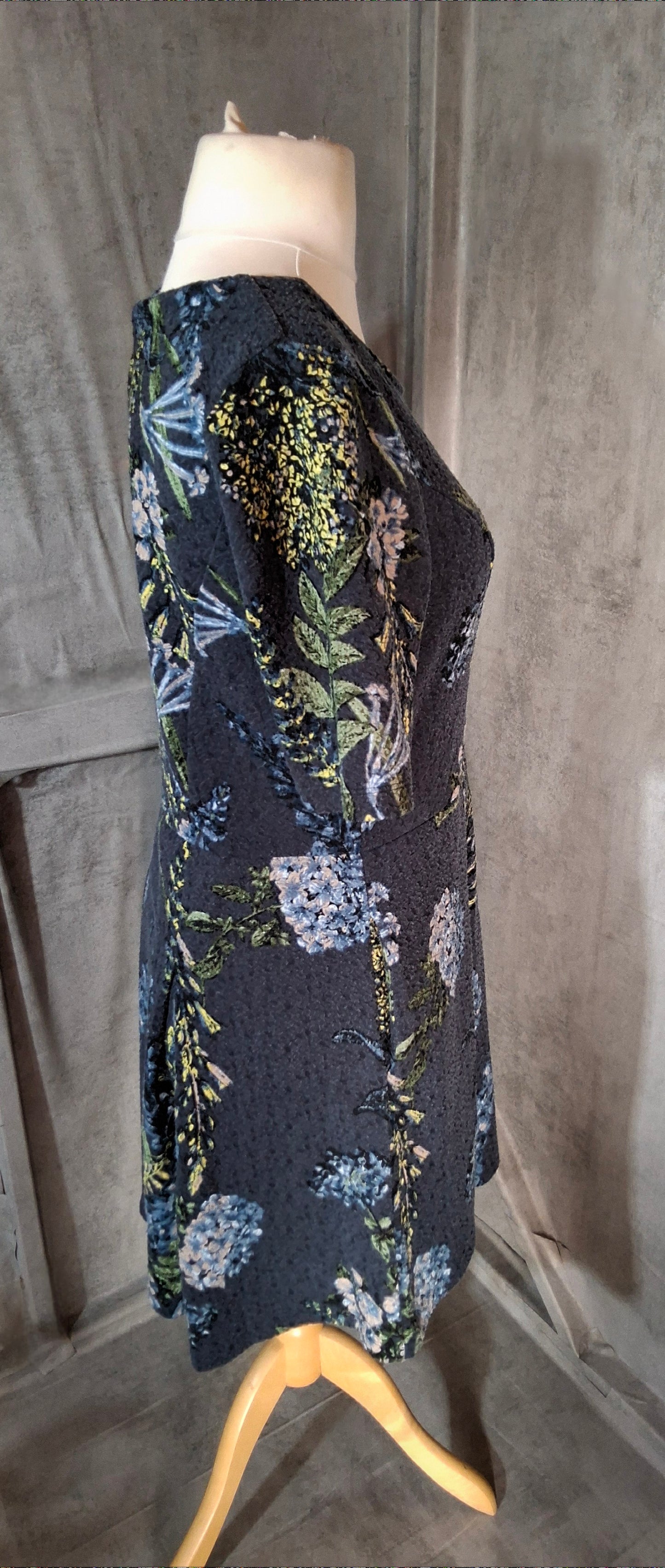 Next Navy Floral Textured Dress – Size 14 – Knee Length