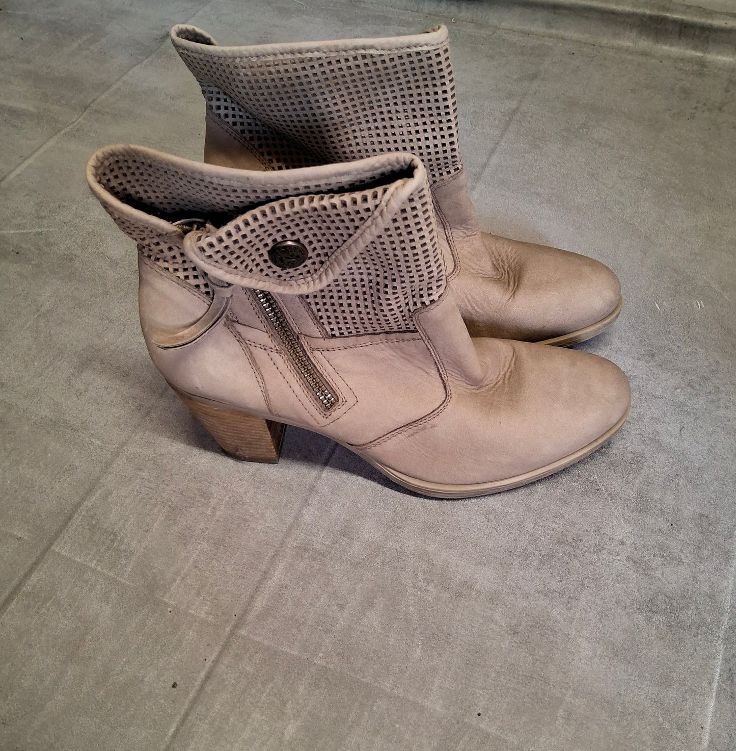 Nero Giardini Cream/Beige Ankle Boots – UK Size 4 / EU 37, Block Heel, Mesh Style