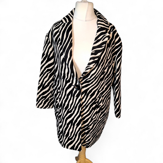 F&F Black & White Zebra Print Peacoat – Oversized 3/4 Sleeve – Size 10