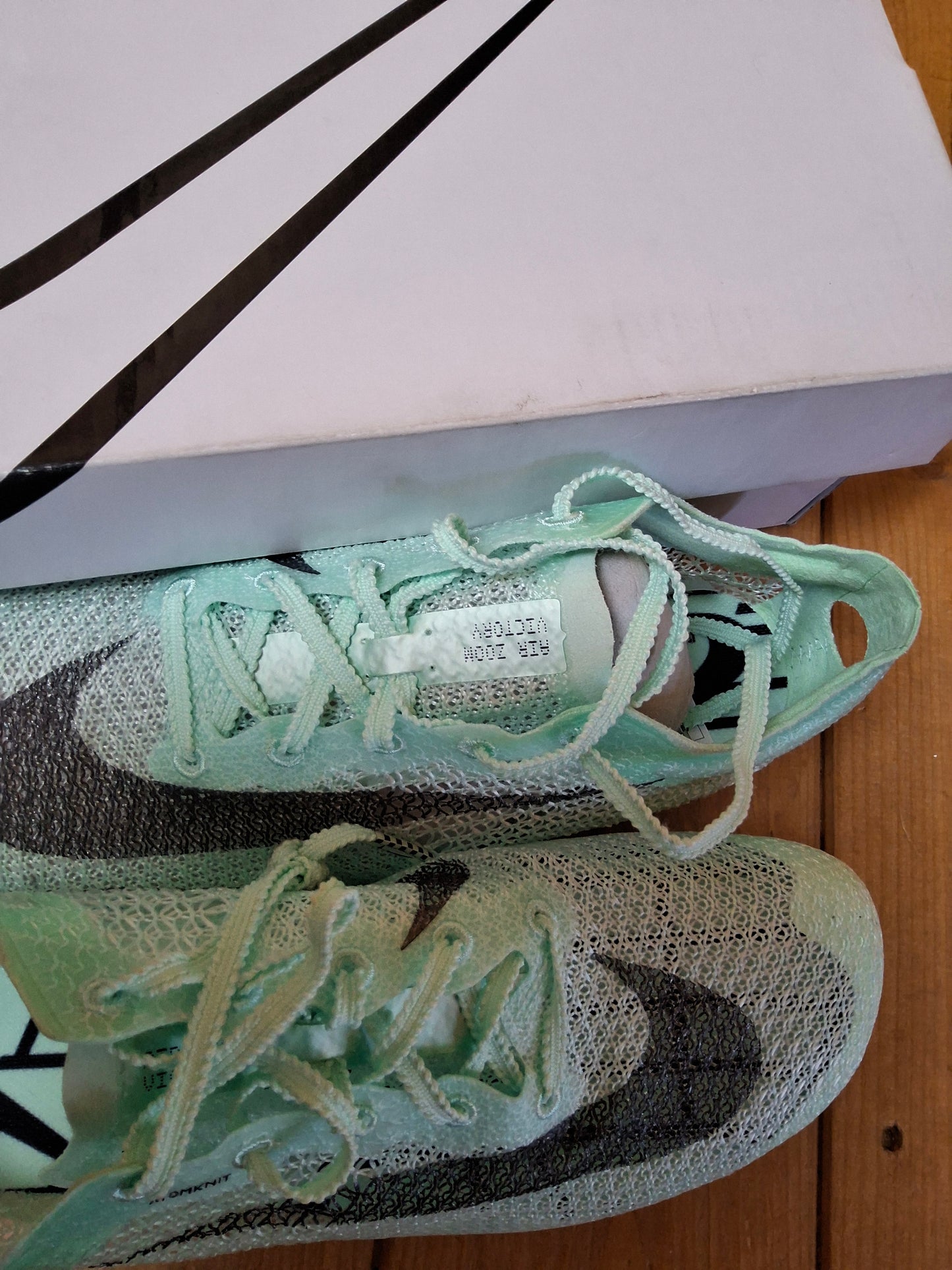 Nike Air Zoom VICTRY SN99 Running Shoes – Size 5.5 – New in Box