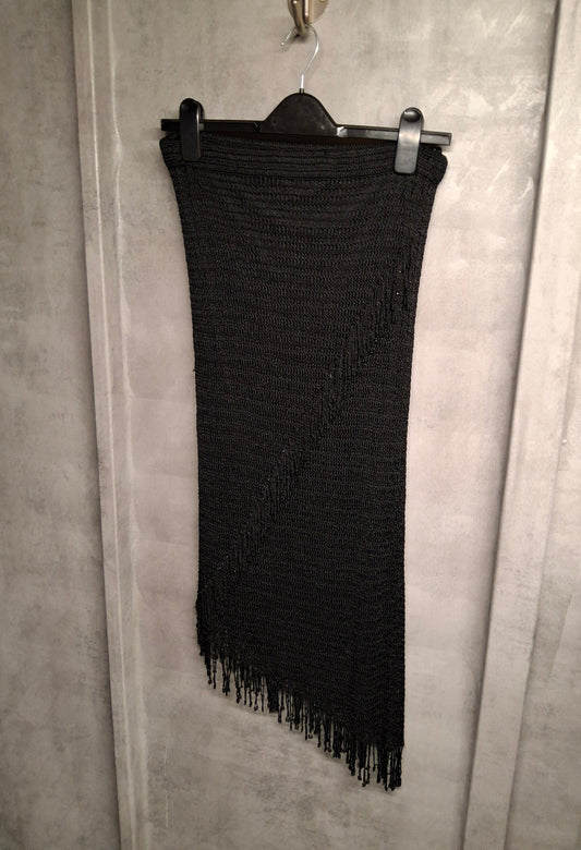 Y2K Dorothy Perkins Black Crochet Fringe Skirt – Size 12 – Festival Vibes 🖤