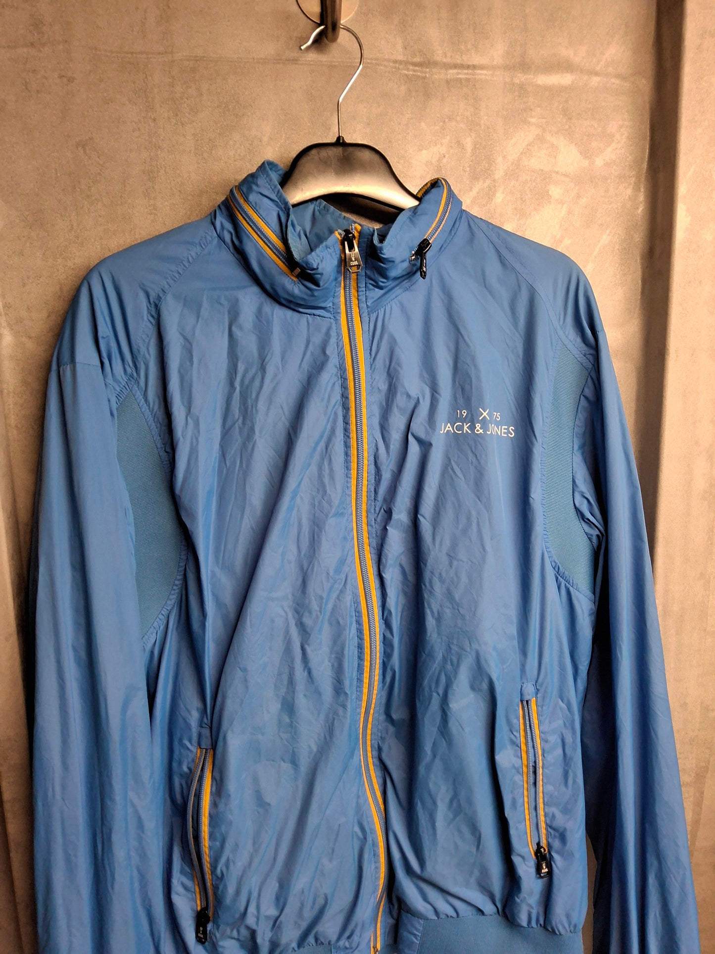 Jack & Jones Core Blue Lightweight Rain Jacket – XL – Hooded & Mesh Lined