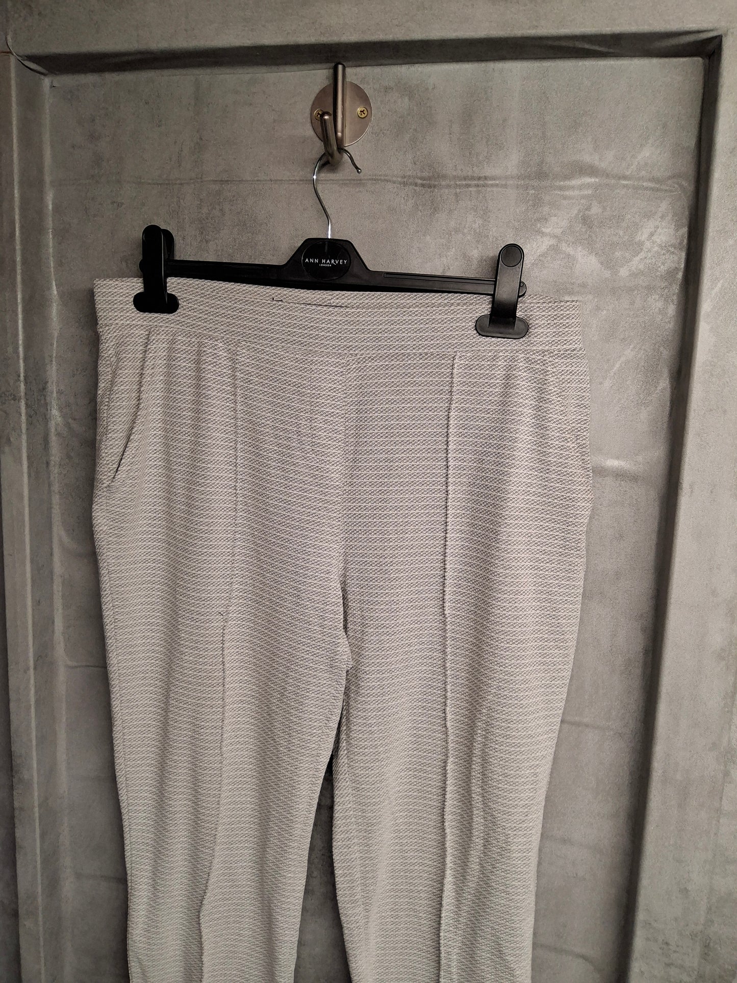 Next Light Grey Tapered Skinny Trousers – Size 10 – Elastic Waist & Pockets