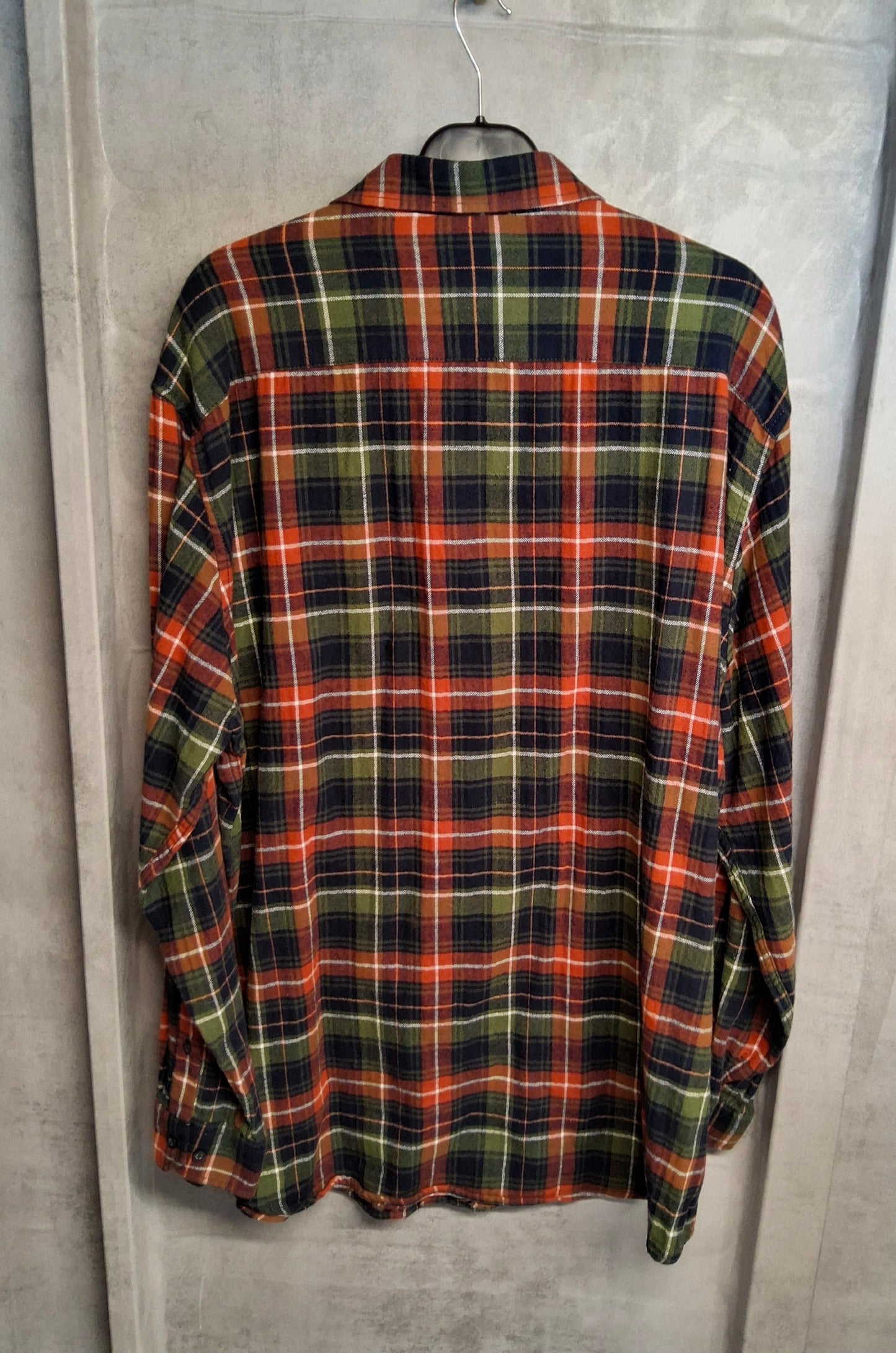 King’s Road Navy, Red & Green Checked Shirt – Men’s 2XL – 100% Cotton