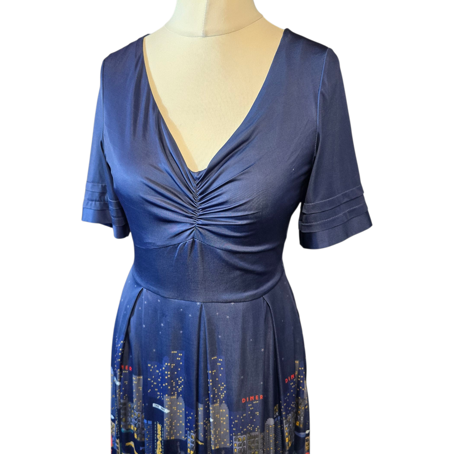 Lindy Bop Navy New York Print Midi Dress – Size 10 – Ruched Bust & Lined