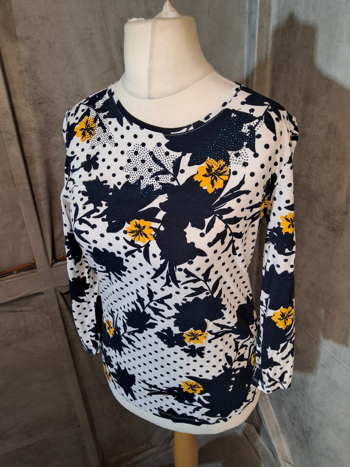 Betty Barclay Yellow, White & Navy 3/4 Sleeve T-Shirt – Size 12 – Viscose