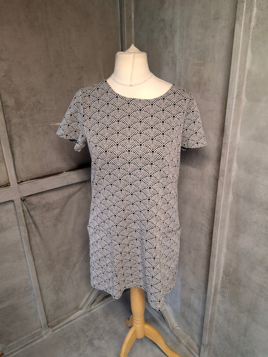 White Stuff Black & White Patterned Pocket Dress – Size 14