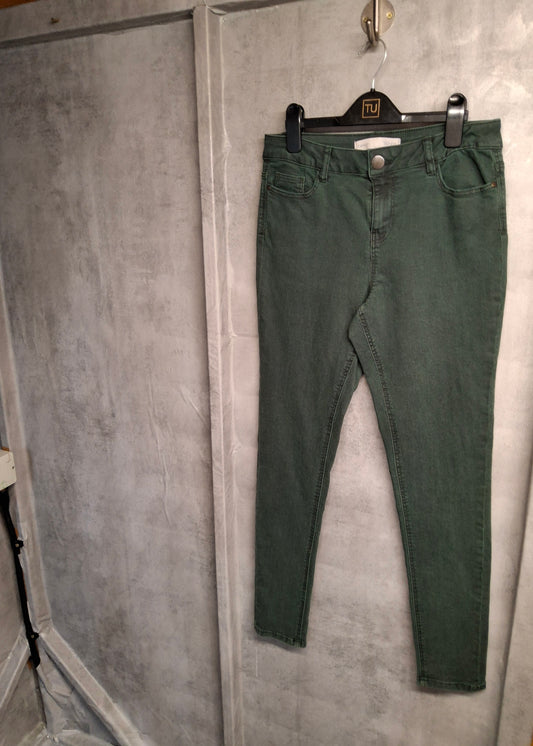 George High-Waisted Skinny Jeans – Size 10 Dark Green | Cute, Comfy, Goes with Everything 💚
