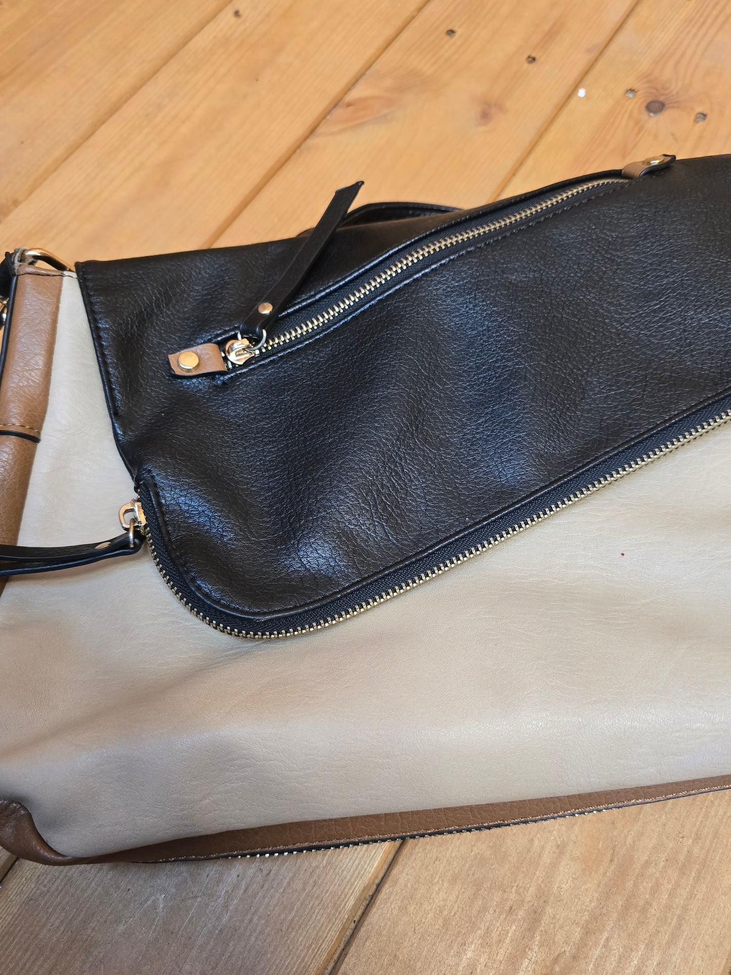 Oasis Black, Brown & Cream Faux Leather Shoulder Bag | Adjustable Strap | Expandable Zip | 36cm x 26cm
