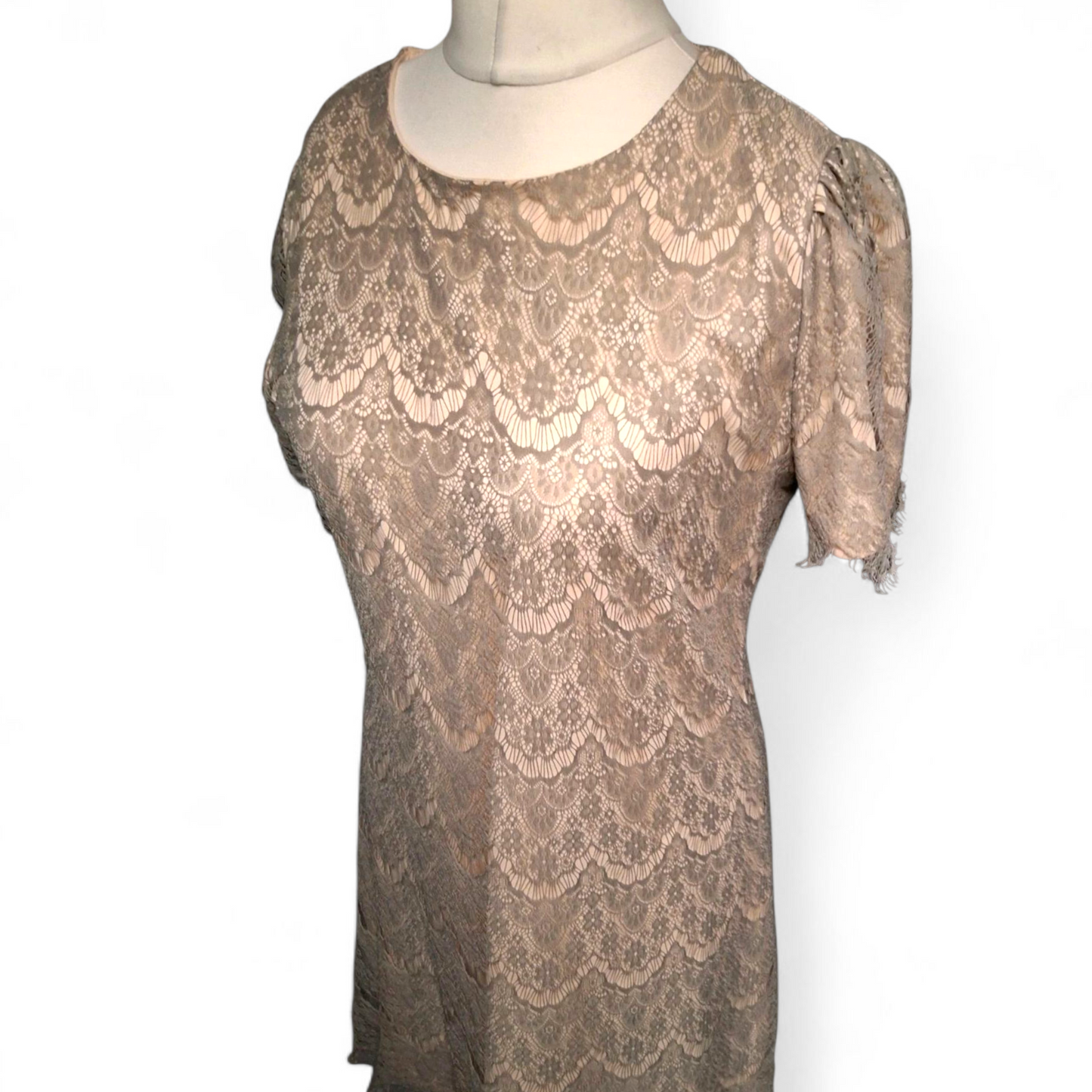 Mela London Grey & Beige Lace Dress – Size 14 – Fancy but Not Fussy