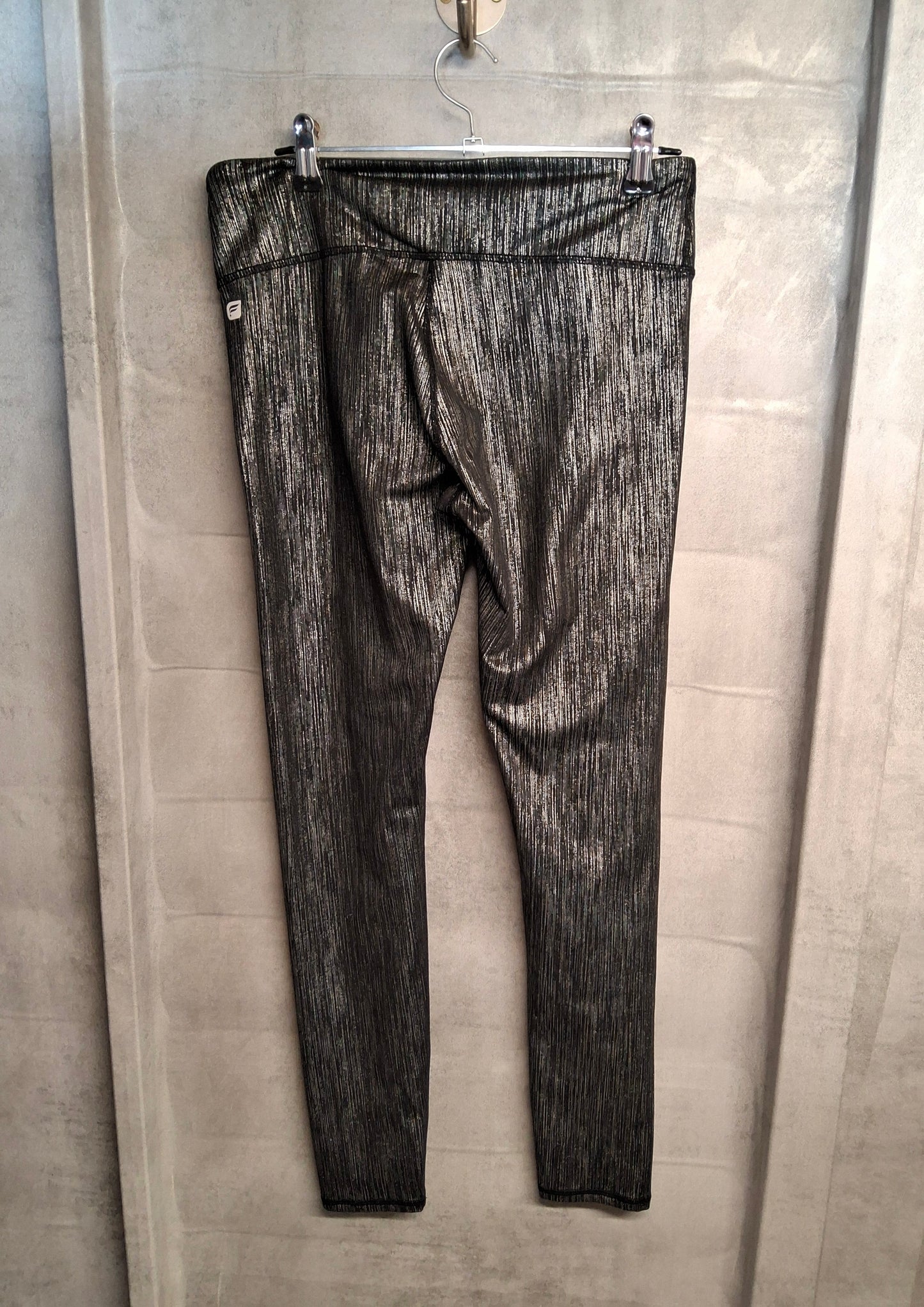 Fabletics Black & Silver High Waist Gym Leggings – Size S (size 8/10) – Polyester