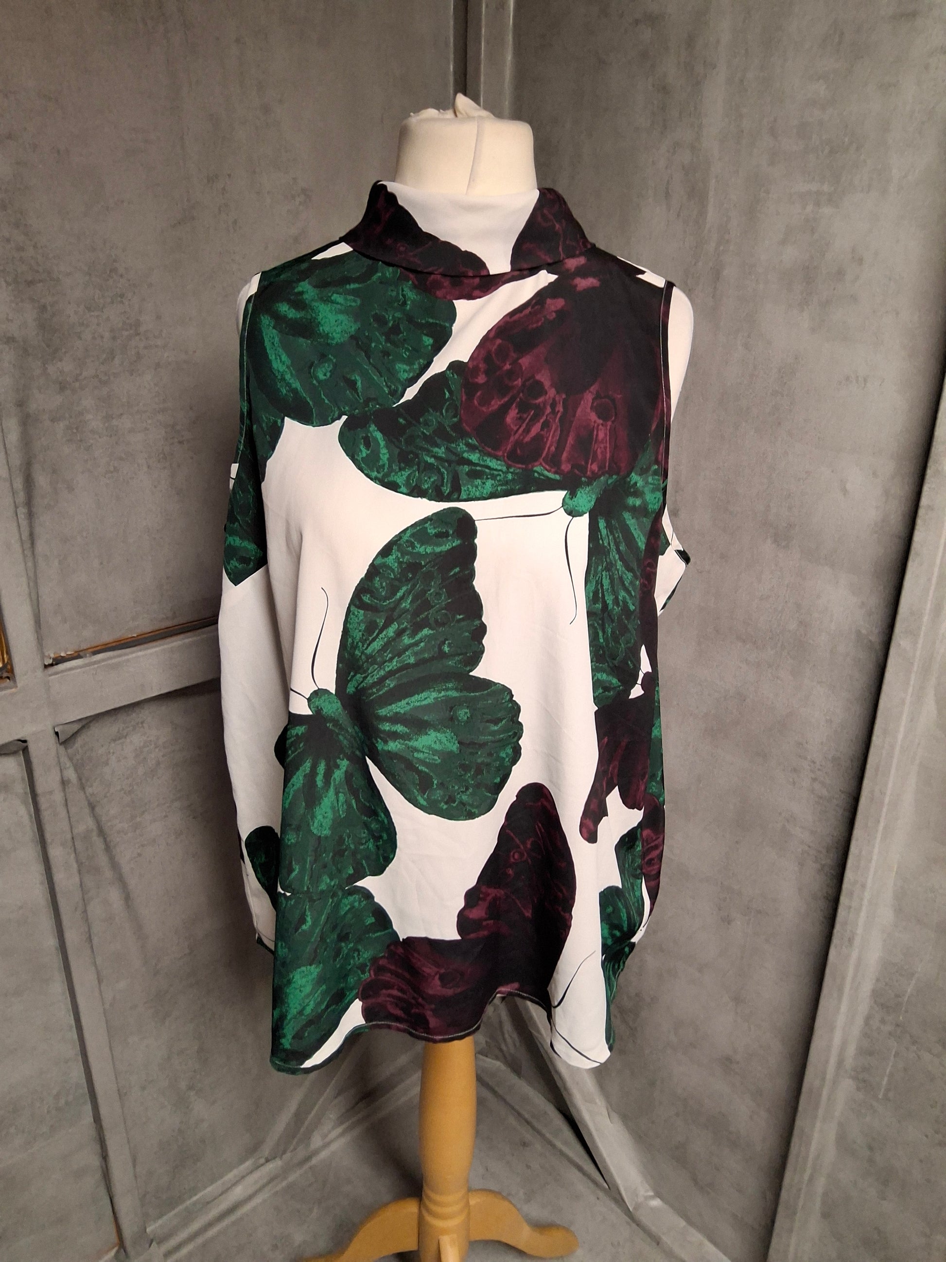 Next Size 18 Sleeveless Butterfly Print Top – High Neck & Zip Back – White, Green & Purple
