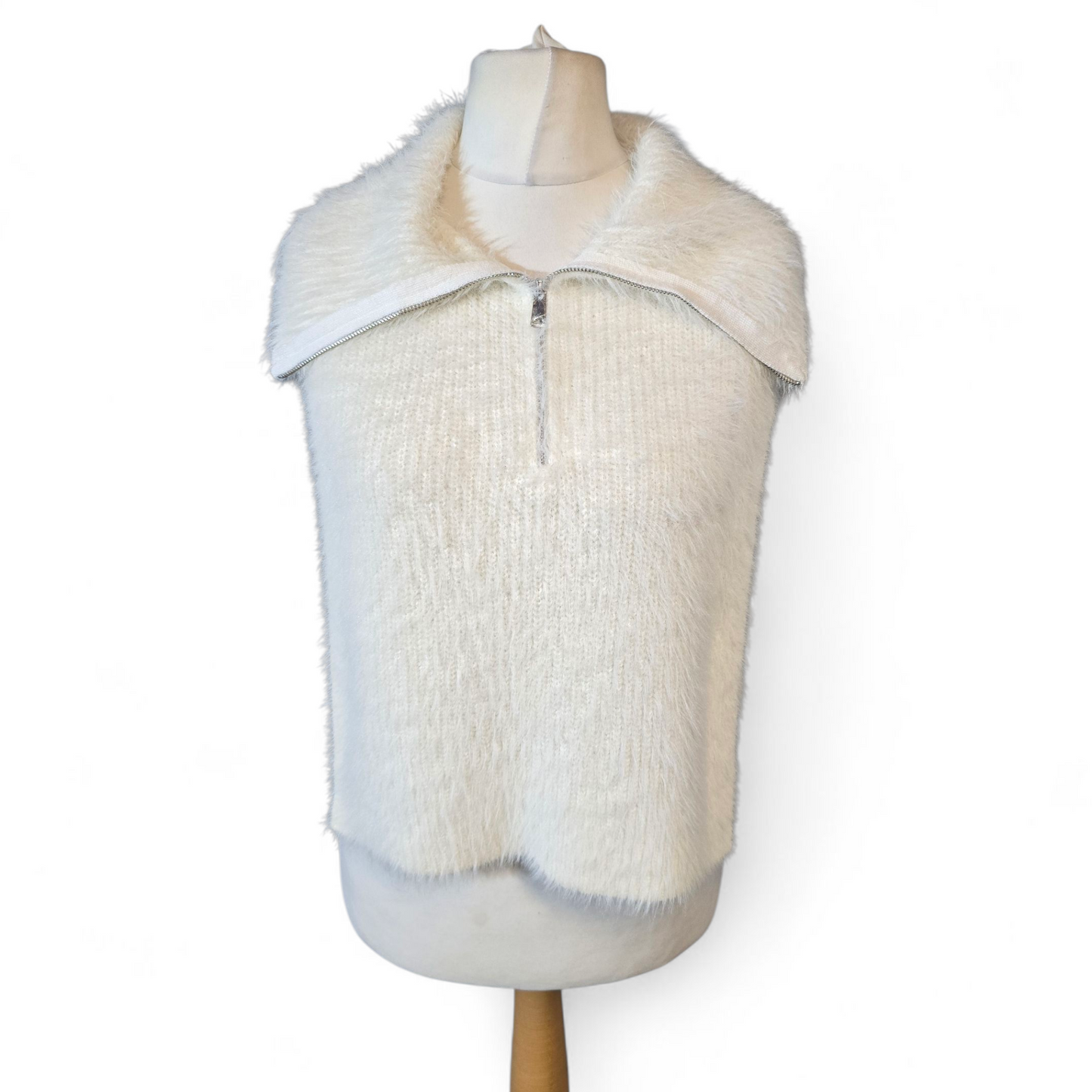 Primark White Fluffy Sleeveless Top – ¼ Zip Large Collar – One Size (Fits size 8–14)