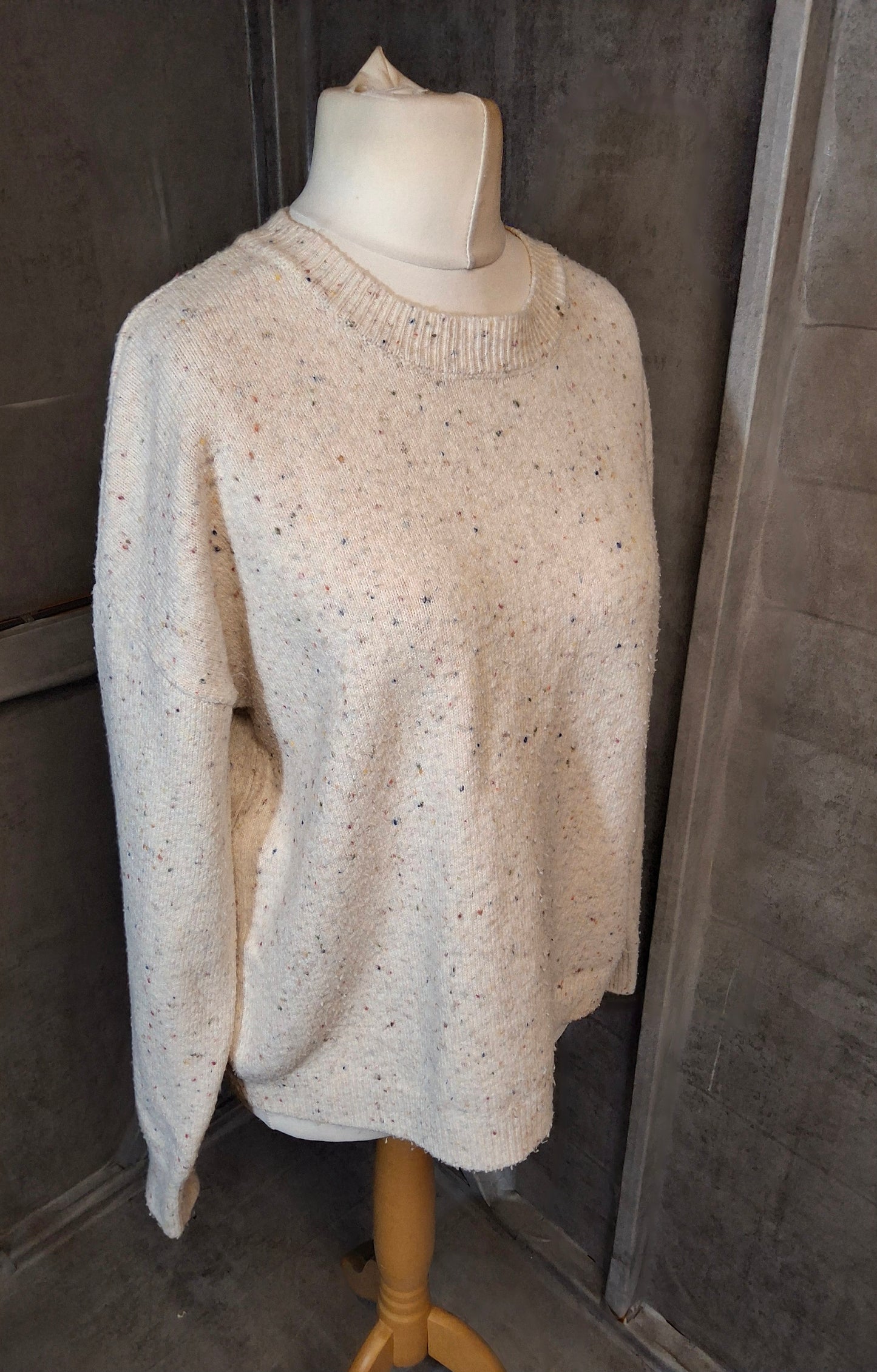Matalan White Knit Jumper with Multicolour Flecks – Size L (size 16/18) – Relaxed Fit