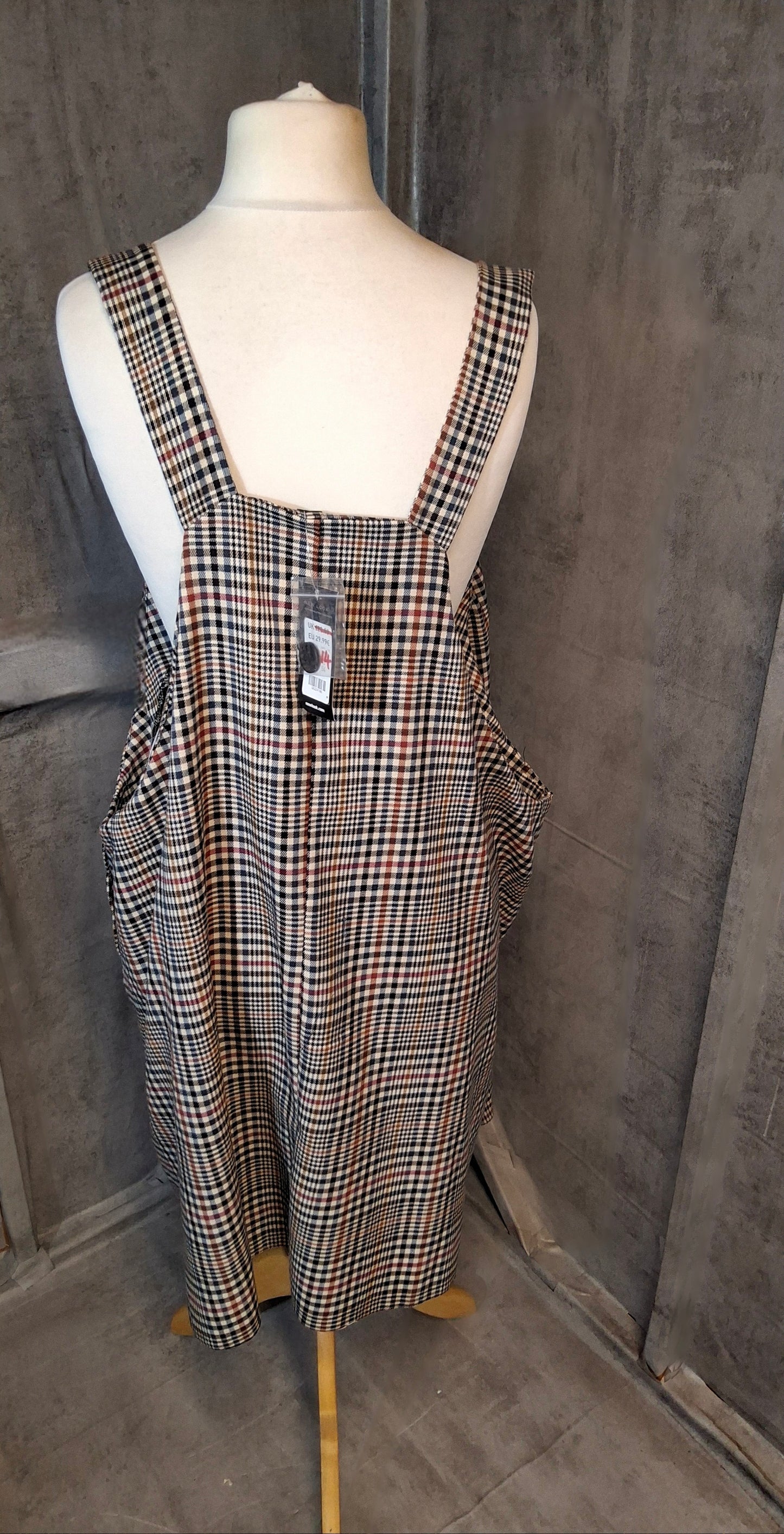 New Look Beige & Brown Checked Pinafore Dress – Size 26 – NWT