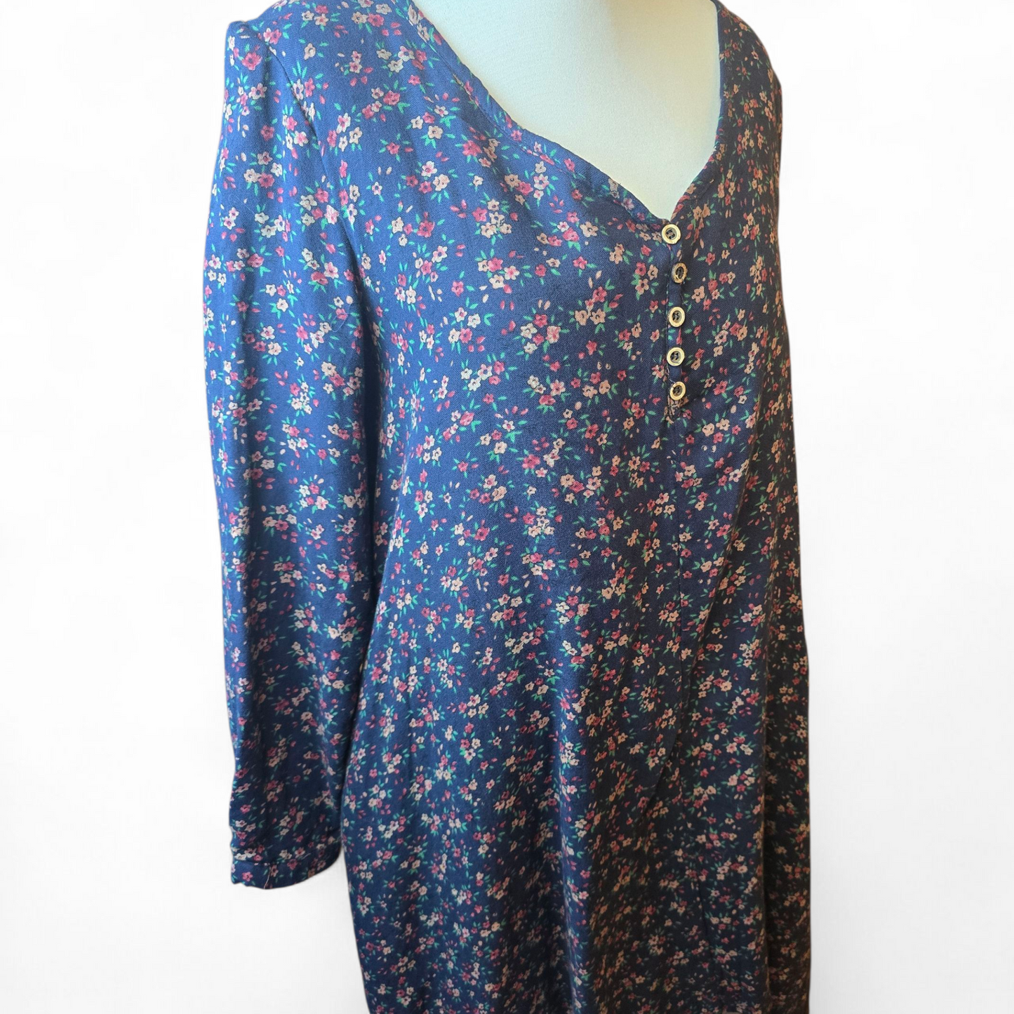 Gracila Navy Floral Maxi Dress – Size M (Pit to Pit 18.5") | Rayon & Cotton | Oversized Fit