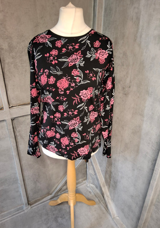 Esmara Floral Long Sleeve Cotton Top – UK size 12/14 Comfy & Cute