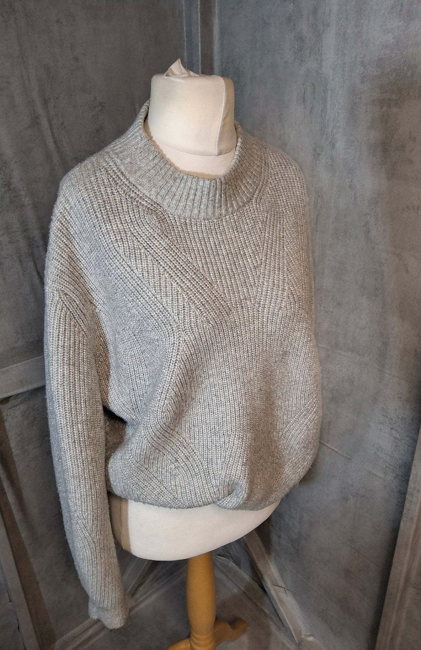 M&S Grey Knit Relaxed Jumper – Size L (size 16/18) – Cosy Winter Layer