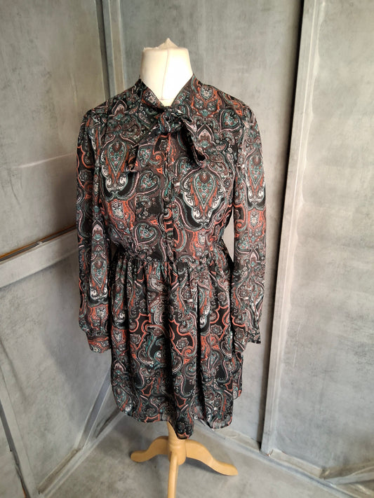 Miss Selfridge Black Paisley Print Mini Dress – Size 12 – NWT
