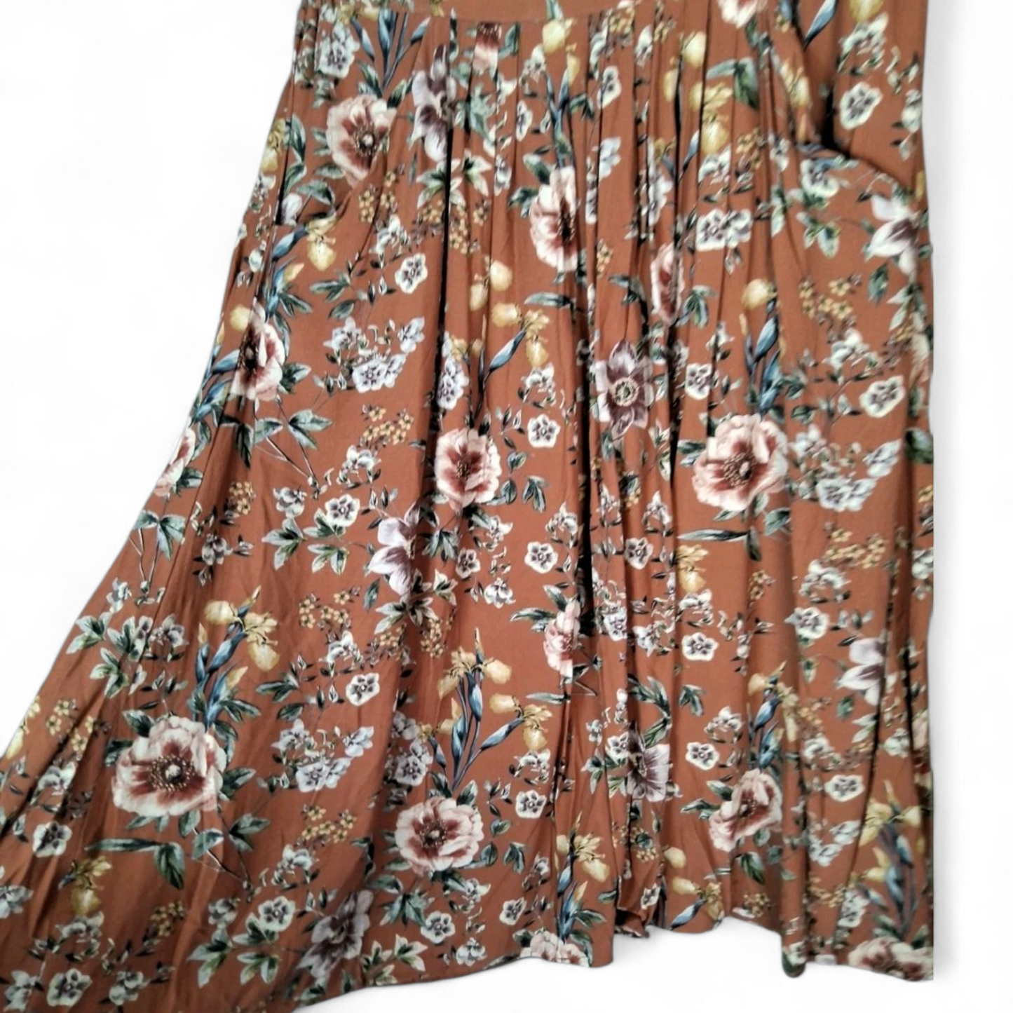 Laura Ashley Rust Floral Midi Skirt – UK 8 – Pockets + Pretty Vibes
