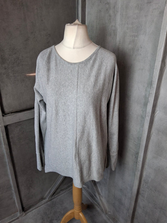White Stuff Grey Jumper UK 14 – Soft, Slouchy & Side-Slit Chic