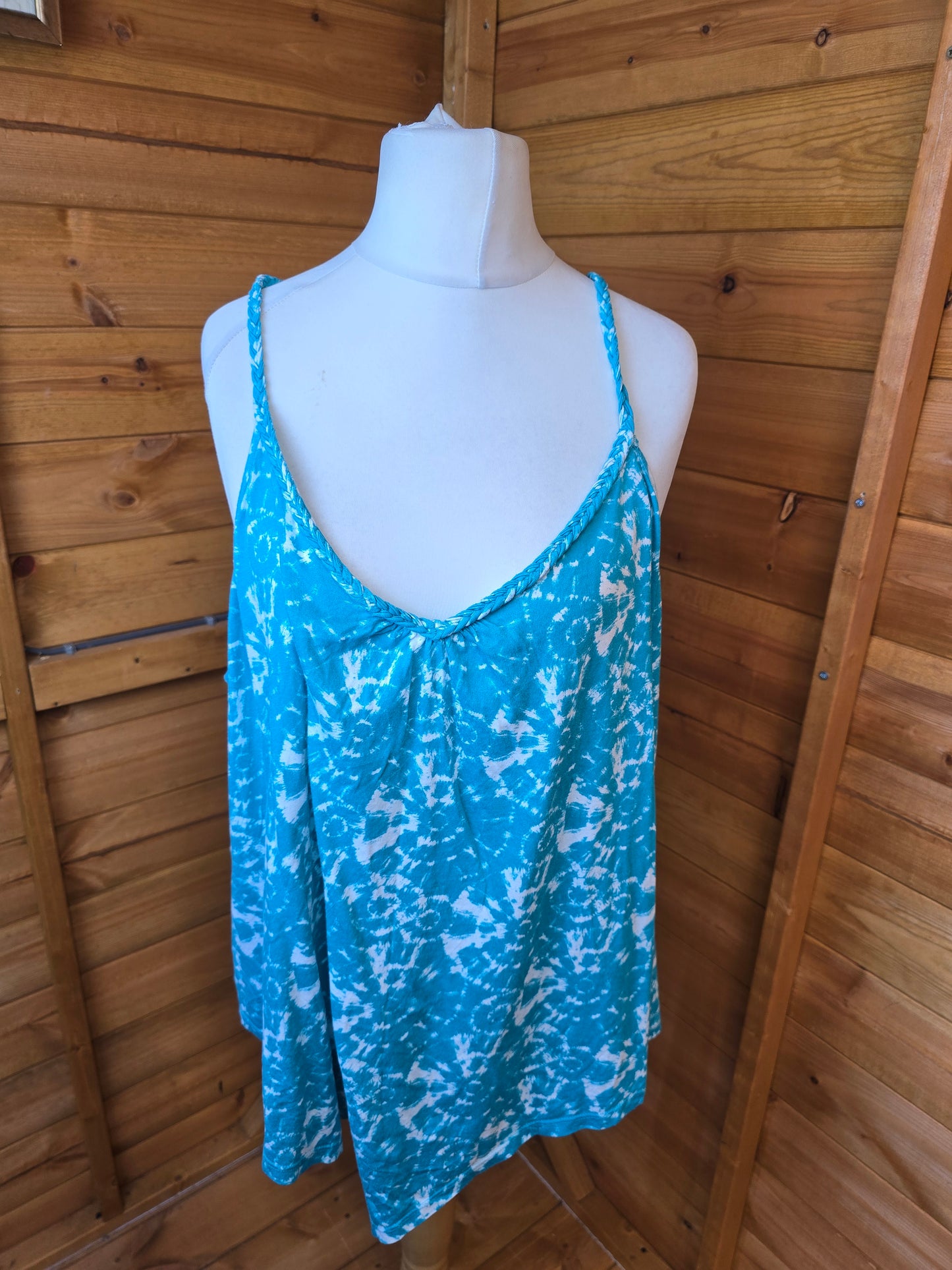 Tu Blue & White Printed Camisole Top Size 26 | 100% Cotton | Braided Straps | Pointed Hem