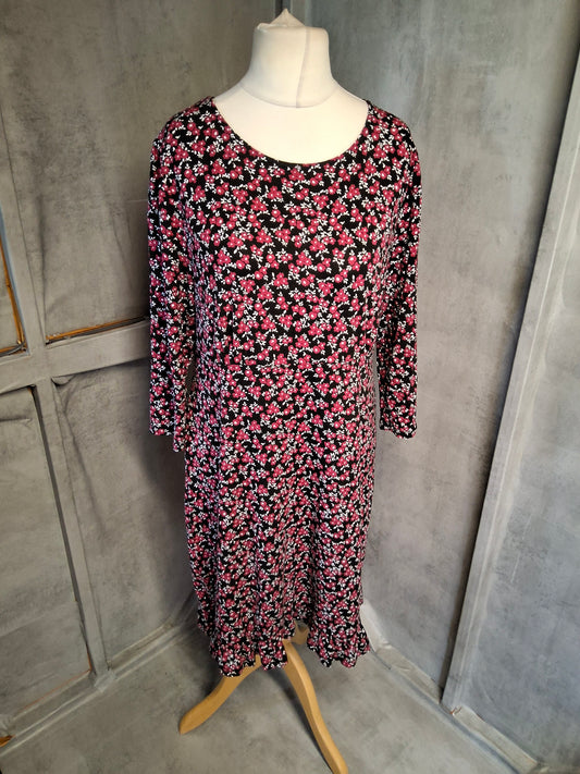 Peacocks Black & Pink Floral Knee Length Dress – Size 16 – ¾ Sleeves, Viscose