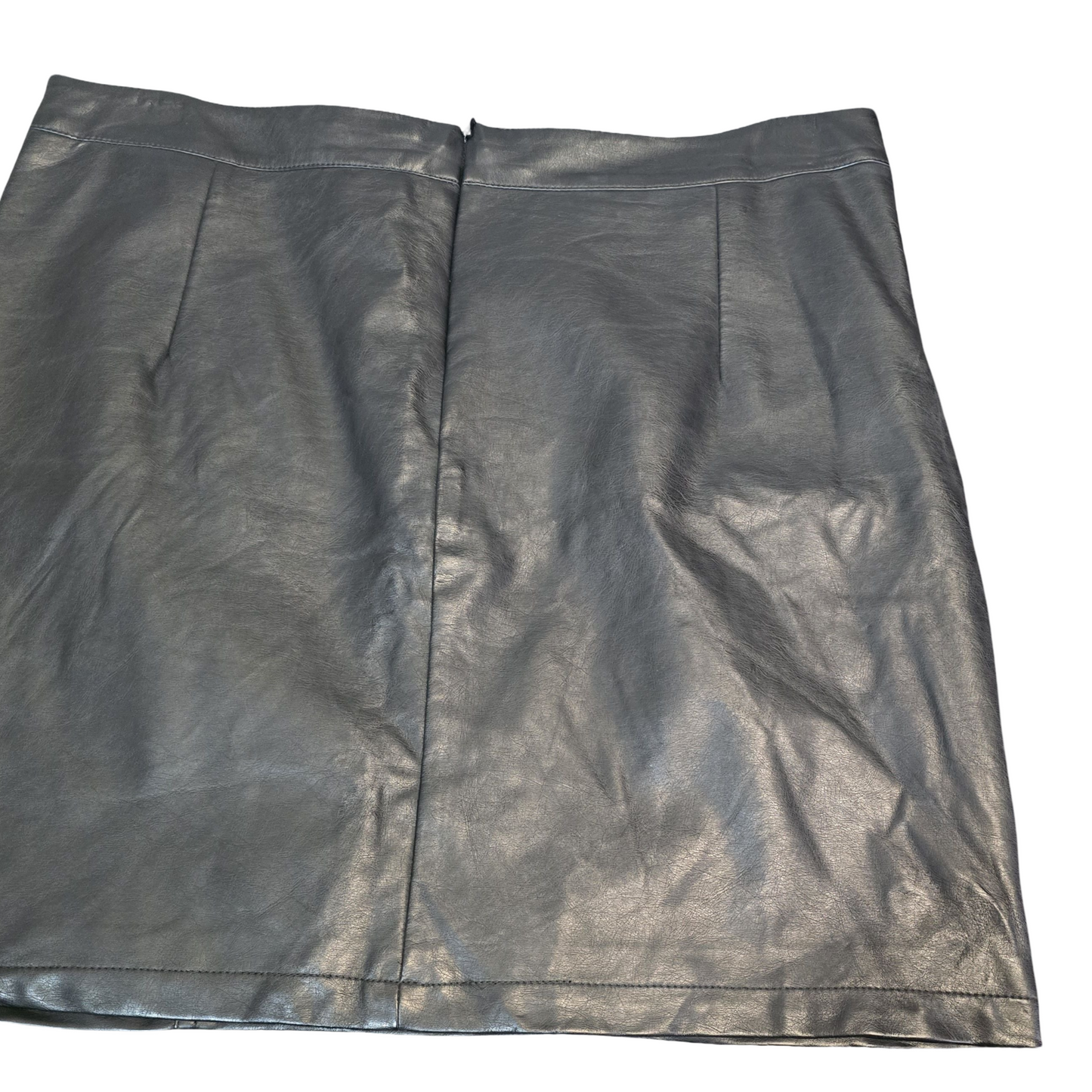 Tu Black Faux Leather Mini Skirt – Size 16 – Zip Back