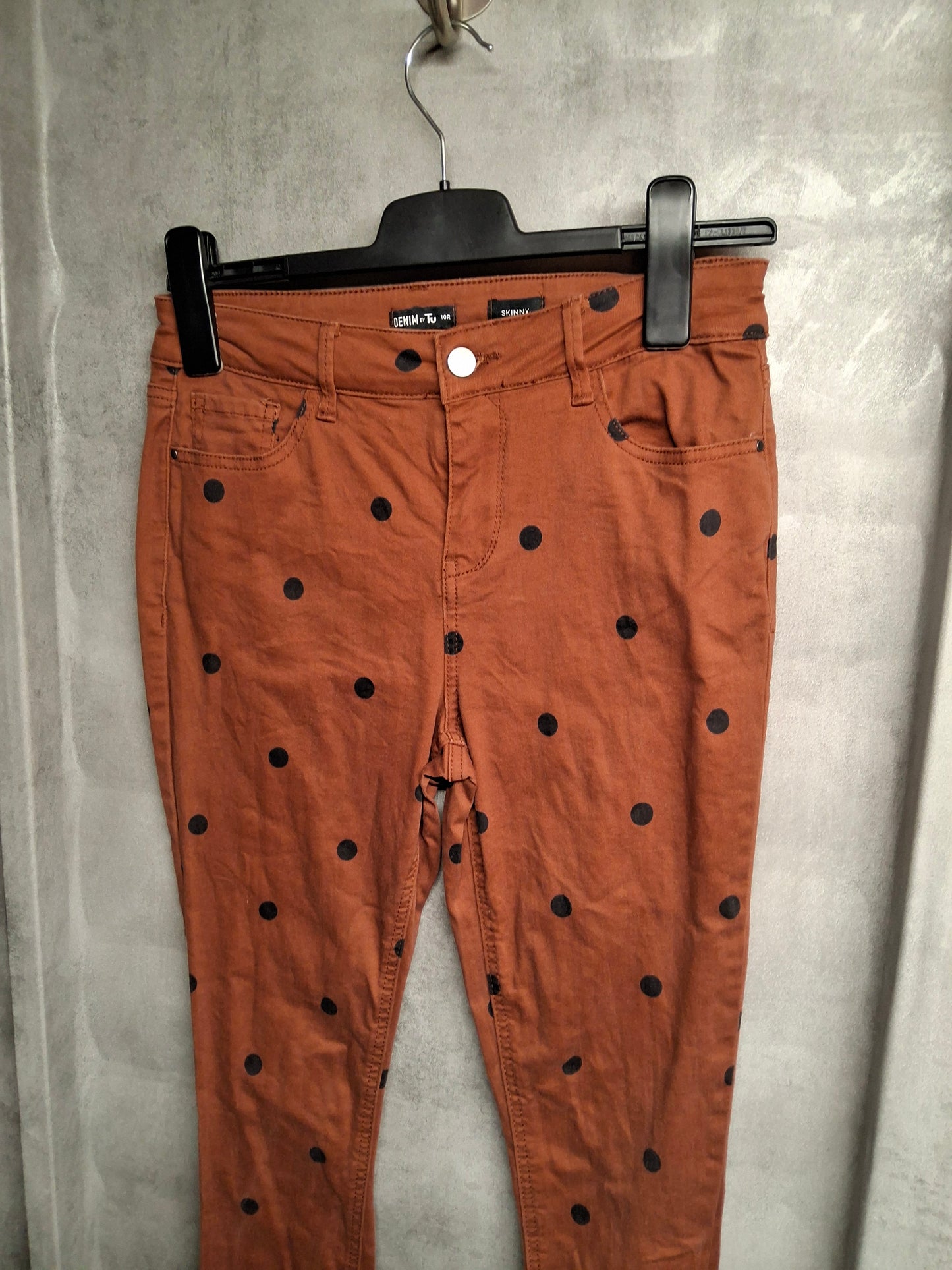 Tu Brown & Black Polka Dot Skinny Jeans – Size 10R – Dot Your Way to Great Style