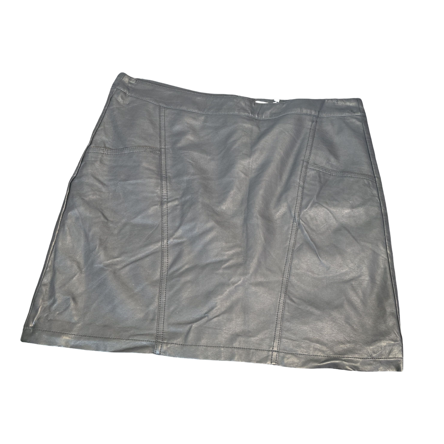 Tu Black Faux Leather Mini Skirt – Size 16 – Zip Back