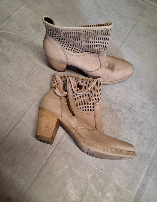 Nero Giardini Cream/Beige Ankle Boots – UK Size 4 / EU 37, Block Heel, Mesh Style