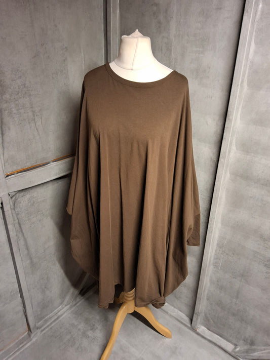 Influence London Oversized Brown T-Shirt Dress – UK 20+ – Asymmetrical Hem