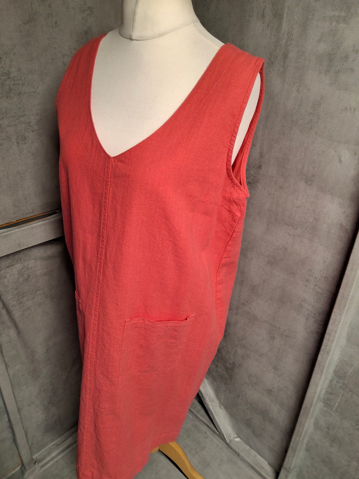Amara Reya Coral Linen Blend Dress – Size 16 – Pockets, People!