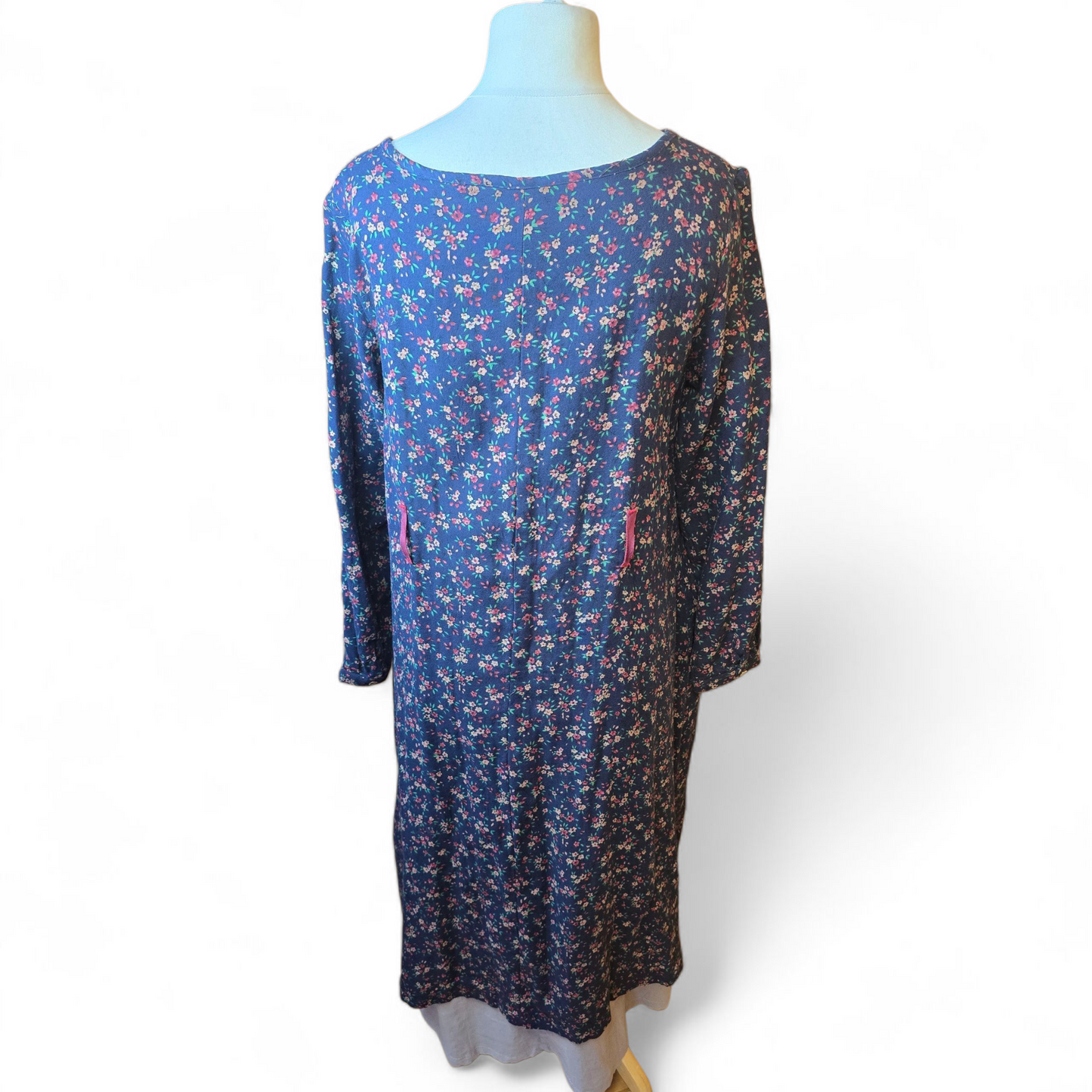 Gracila Navy Floral Maxi Dress – Size M (Pit to Pit 18.5") | Rayon & Cotton | Oversized Fit