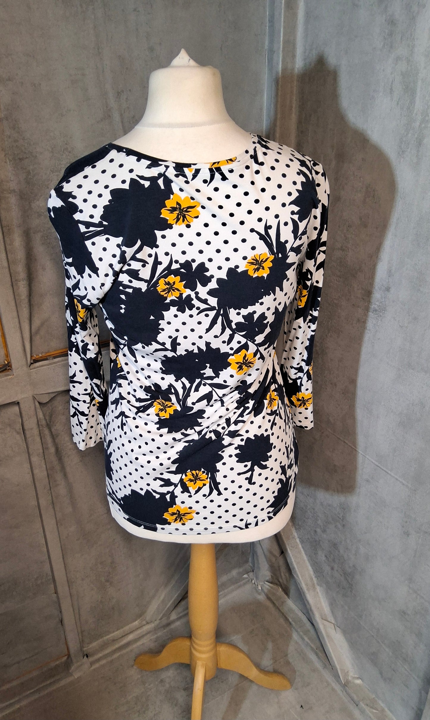 Betty Barclay Yellow, White & Navy 3/4 Sleeve T-Shirt – Size 12 – Viscose