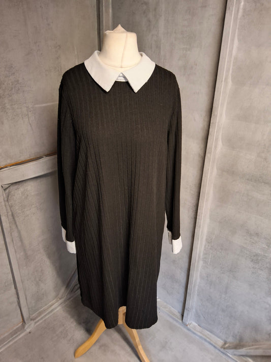 Emery Rose Black Knitted Midi Dress – Size 0XL (UK 16) – White Collar Detail
