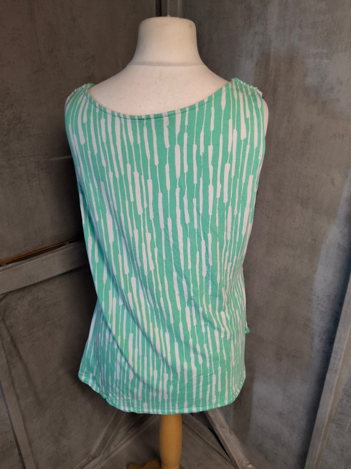 Boden Green & White Sleeveless Top – Size 22 – Lightweight Viscose