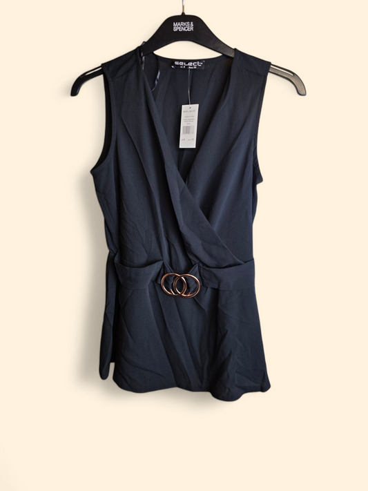 Select black v neck sleeveless top size 8 New