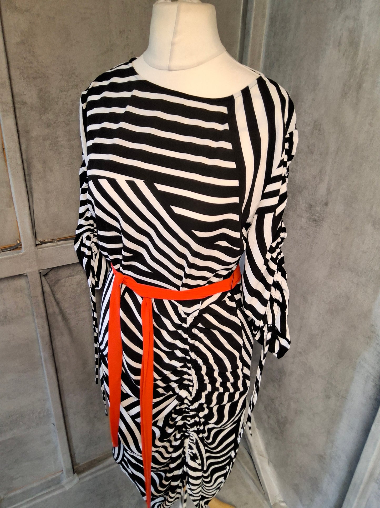 Studio by Preen Graphic Stripe Midi Dress – Size 12