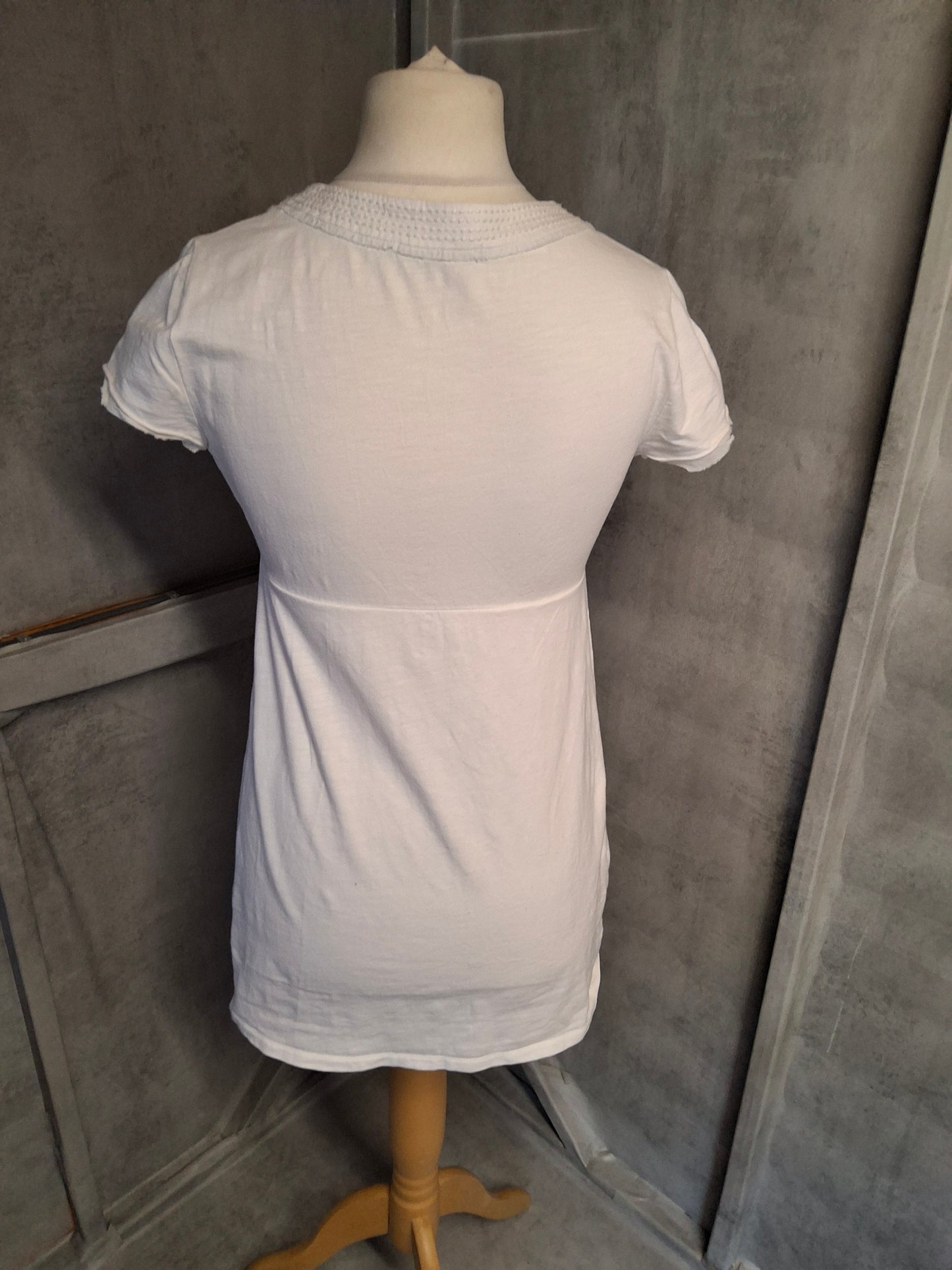 Boden White Scoop Neck Gathered Bust Tee – Size 12