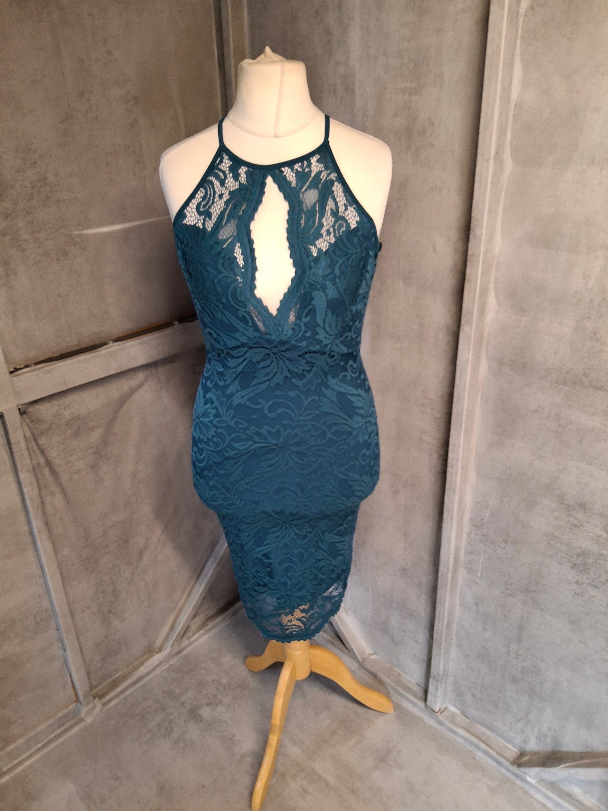 Pink Boutique Teal Lace Bodycon Dress – Size 10

