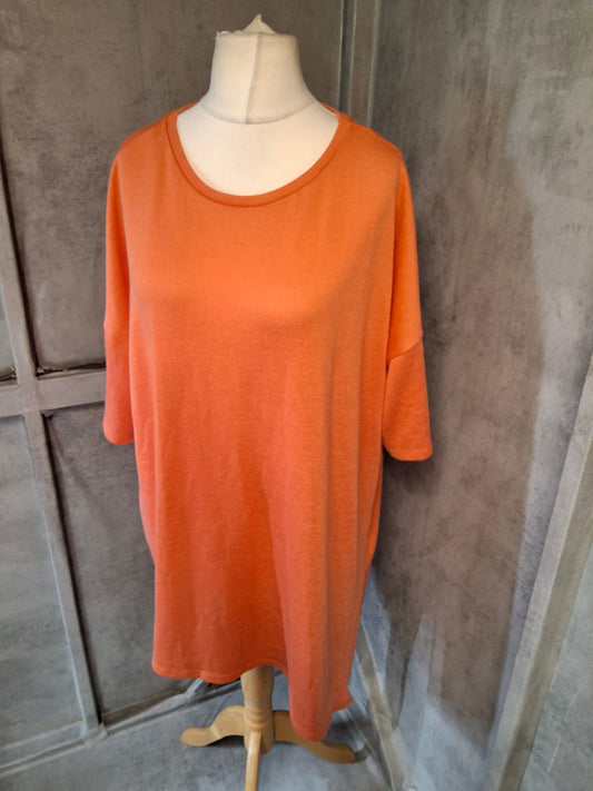 George Orange Lightweight Asymmetric Jumper – Size 22 – Relaxed Fit
