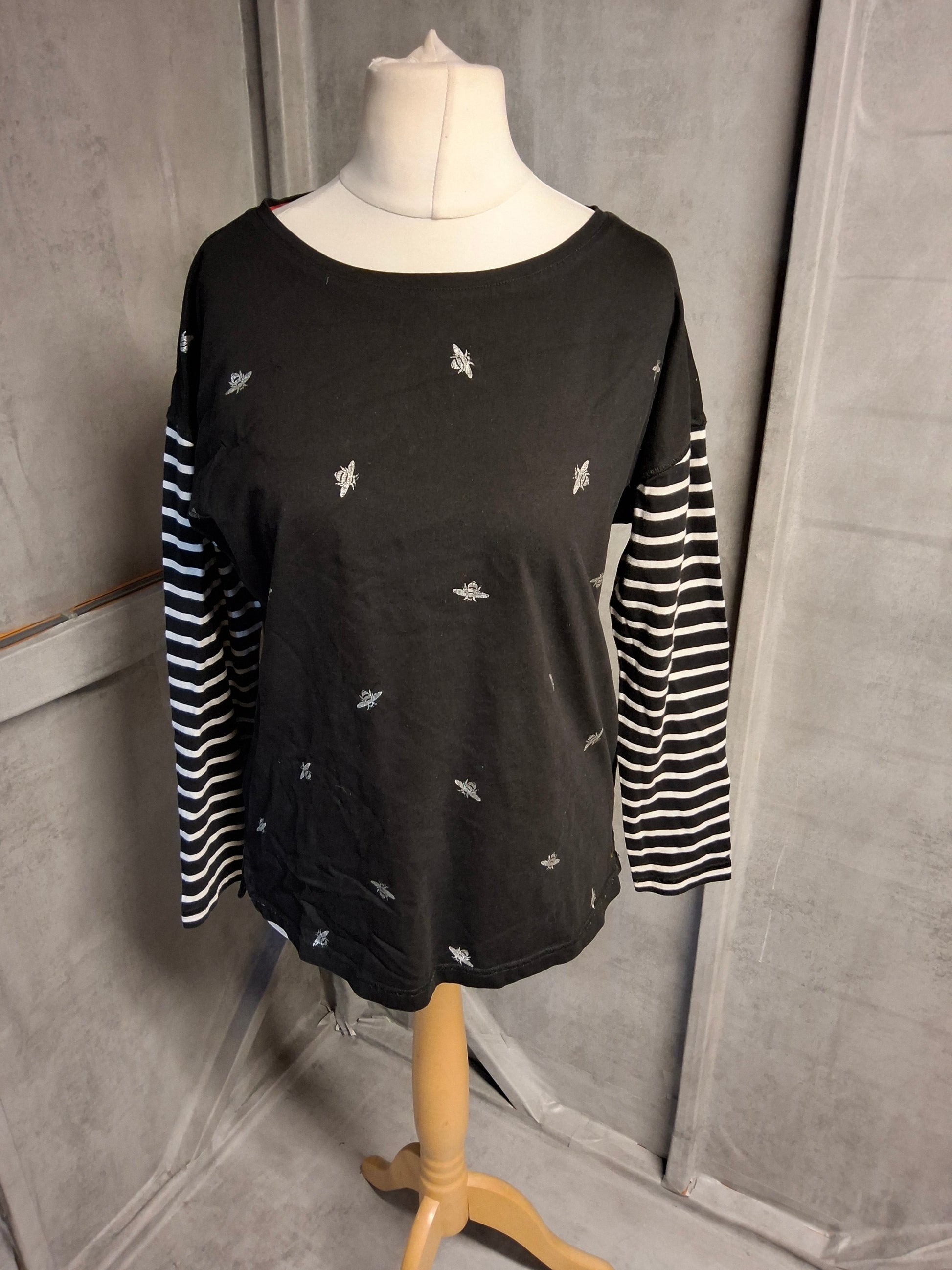 Joules Black Long Sleeve Bee Print T-Shirt – Size 12 – 100% Cotton 🐝
